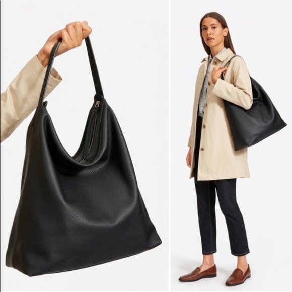 Everlane Handbags - NWT Everlane The Boss Bag in black leather